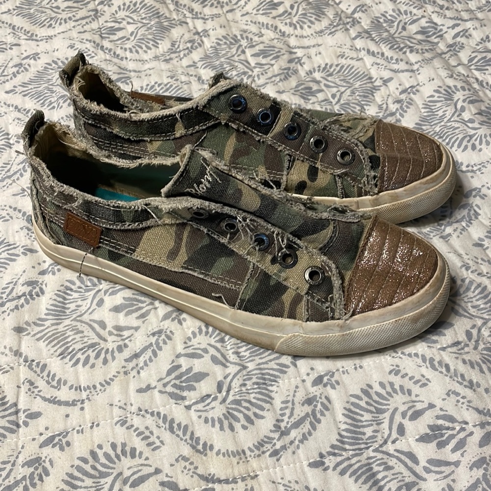Blowfish camo shoes